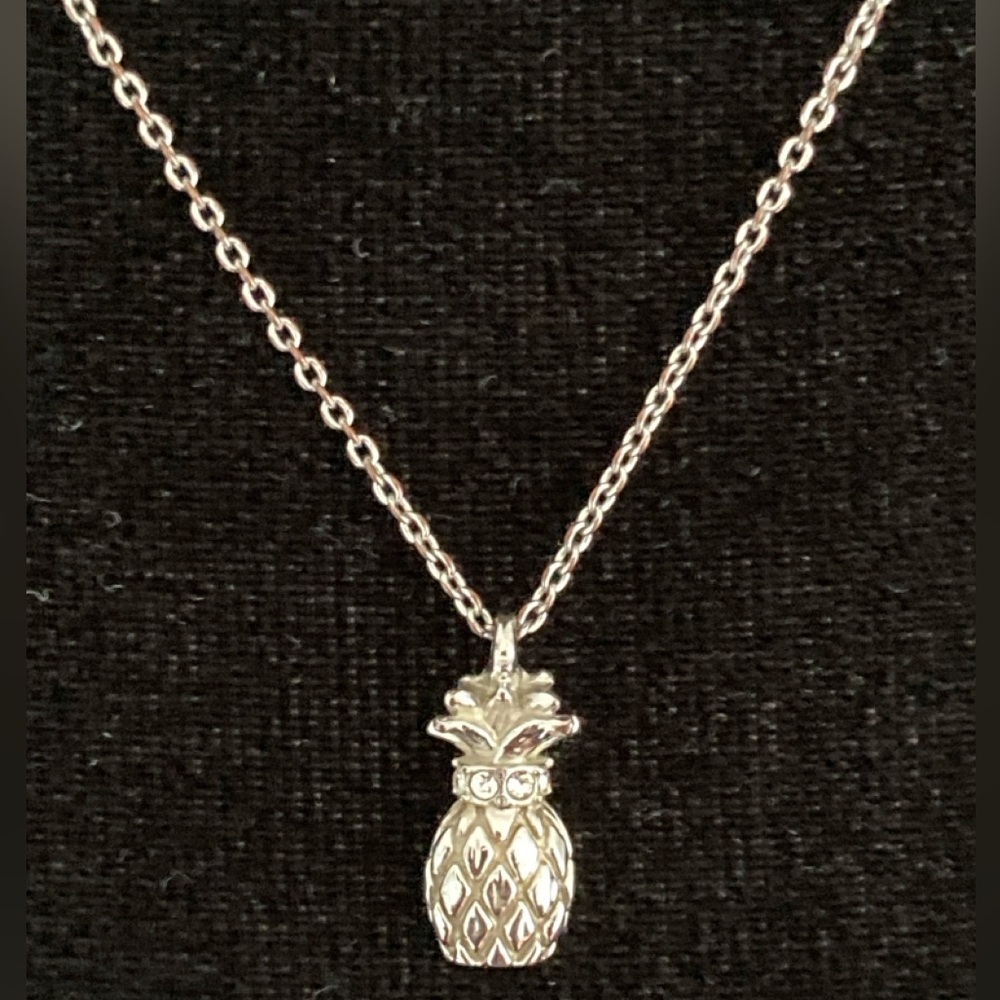 Spartina 449 Sea La Vie Pineapple Necklace Rhodium Plated Minimalist Silver